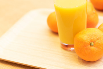 オレンジジュースとみかん