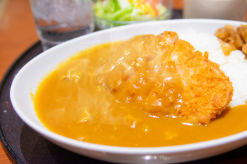 カツカレー