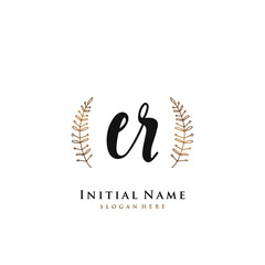 Obraz premium ER Initial handwriting logo vector