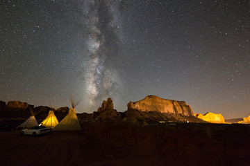 Monument Valley sous les étoiles