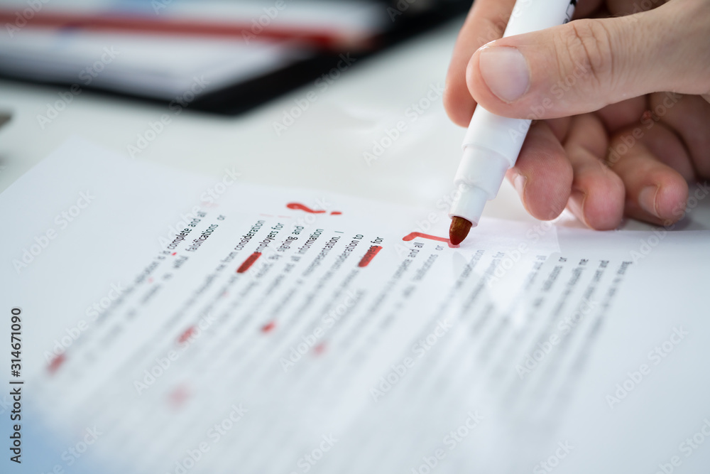 Aufkleber Marking Error During Spellchecking Text With Red Pencil