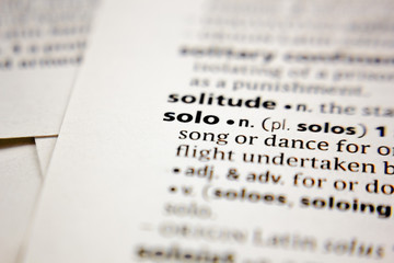 Word or phrase solo in a dictionary.