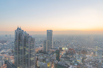 Fototapeta premium 東京都新宿区西新宿にある東京都庁から見る東京の夕景