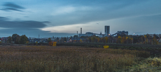 Panorama kopalni na Górnym Śląsku 