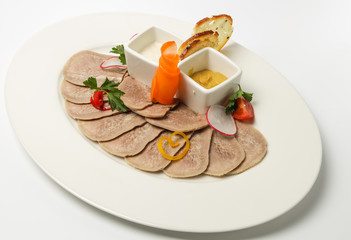 salad with smoked salmon