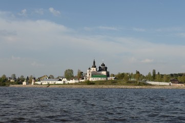 Fototapeta premium View from the river Sheksna on the resurrection Goritsky monastery. Vologda region