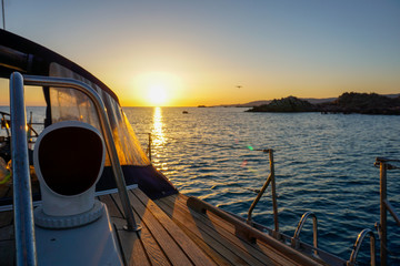 Obraz na płótnie Canvas sailing yachts at sunset
