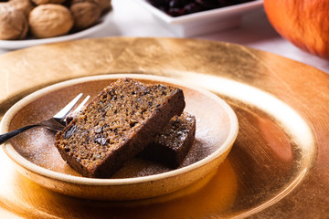 Pumpkin chlebell with raisins, cloves and cinnamon