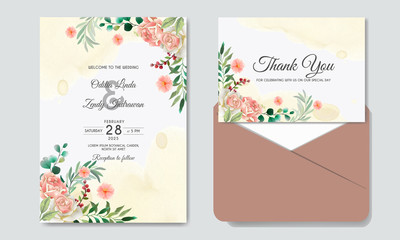 Fototapeta na wymiar wedding invitation with beautiful and romantic flower templates