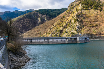 Fototapeta na wymiar The dam of artificial lake of Plastiras, also called Tavropos located near the city Karditsa.