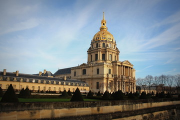 Fototapeta na wymiar Les Invalides is a complex of museum and tomb in Paris,Napoleon's remains bury in here.