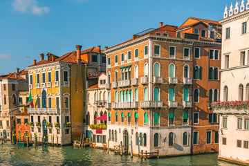 Fototapeta na wymiar Grand Canal with beautiful colorful building facades in Venice, Italy