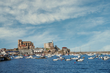 Marina and Santa Maria de la Asuncion Church, Castro Urdiales, Cantabria, Spain, Europe