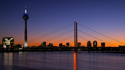 Fototapeta na wymiar Sunset in Dusseldorf, Germany