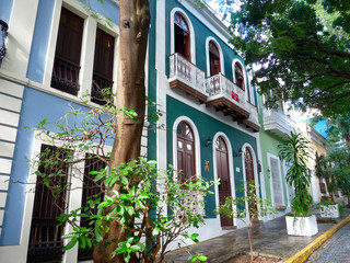 Fototapeta na wymiar Colorful Old San Juan Street in Puerto Rico