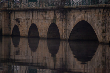 Fototapeta premium old stone bridge