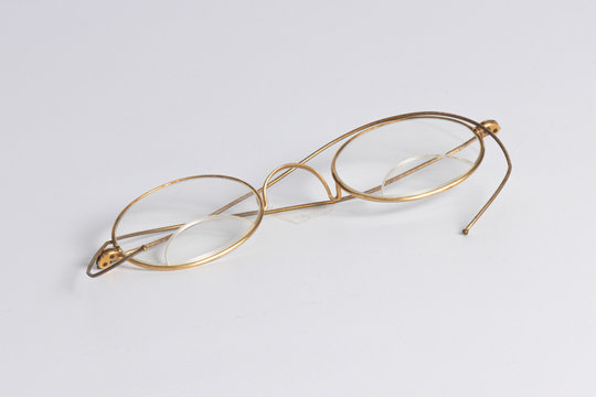 1700s Ben Franklin bifocals glod frame