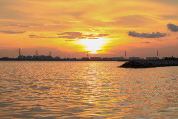 Naklejka premium Colorful sunset on the sea