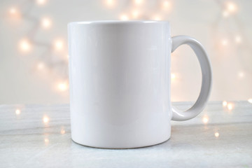 Obraz premium 11 oz White Coffee Mug Mockup with Lights