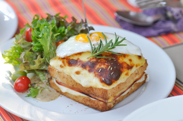 Fototapeta na wymiar toast or cheese and egg sandwich