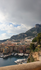 Monaco - Blick vom Jardin Sainte-Barbe auf den Yachthafen von Fontvieille