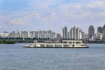 Obraz premium Seoul city and han river in South Korea.