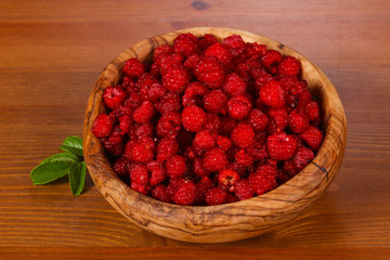Wild raspberry in the bowl