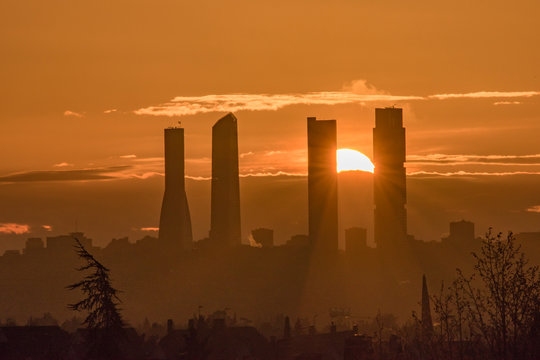 Amanecer cuatro torres Madrid 
