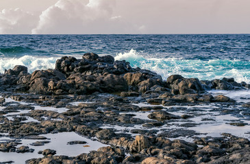 Olas en La Caleta. Lanzarote. Islas Canarias. España. Europa.