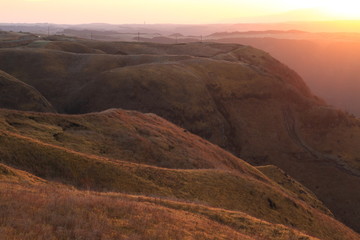 阿蘇外輪山の夜明け