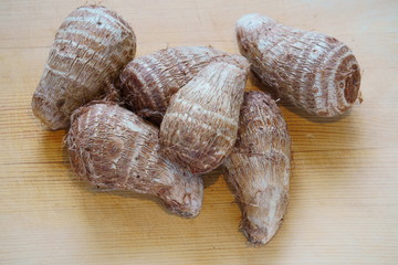 新鮮で美味しい里芋３