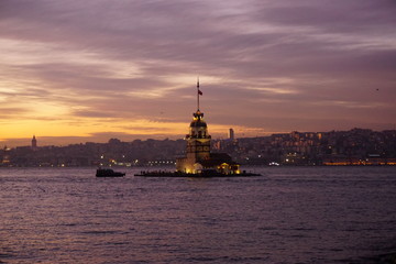 Naklejka premium Maiden's Tower in Istanbul