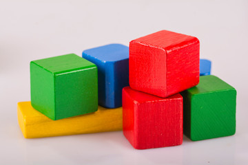 Bunte Holzklötze
