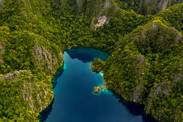 Fototapeta na wymiar Coron Island, Palawan, Philippines: Kayangan lake