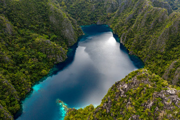 Naklejka na ściany i meble Coron Island, Palawan, Philippines: Kayangan lake