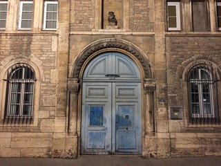A house entrance with style in Dijon's historic old town - Burgundy, France