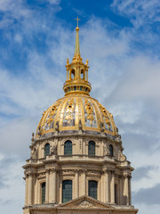Fototapeta na wymiar The golden dome of Les Invalides in Paris, France