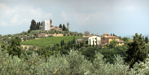 Fototapeta na wymiar Tuscan Hilltop Settlement near Florence