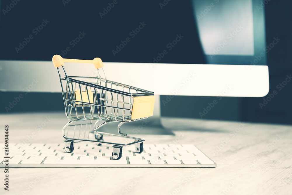 Poster basket with keyboard on the table