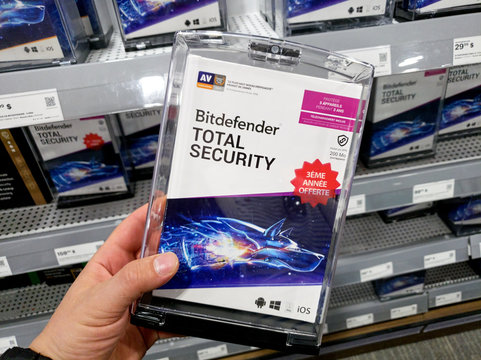 Bitdefender Total Security box with application and license