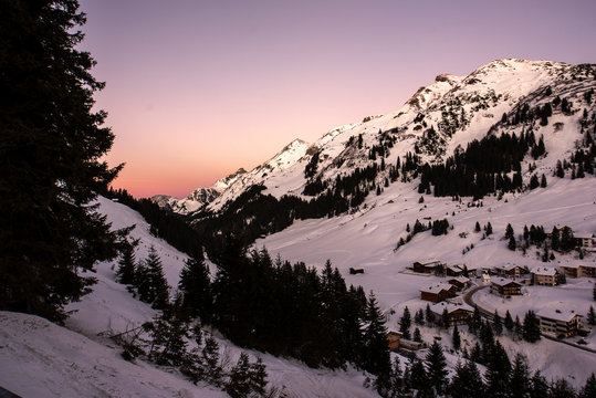 Wraath รูปภาพWarth – เลือกดูภาพถ่ายสต็อก เวกเตอร์ และวิดีโอ1,762 | Adobe Stock