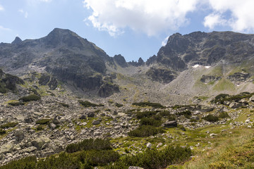 Fototapeta premium Landscape near Prekorech circus, Rila Mountain, Bulgaria