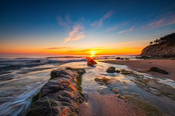 Obraz premium Beautiful sunrise over the sea