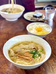 中華そばと卵かけご飯