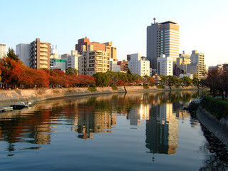 Plakat Ota river at sunset light. Hiroshima. Japan