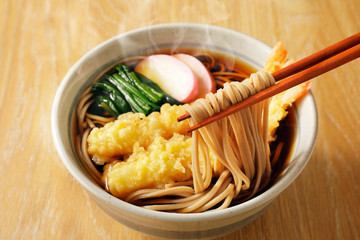 天ぷら蕎麦　Shrimp tempura soba