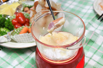 自宅で作るチーズフォンデュ