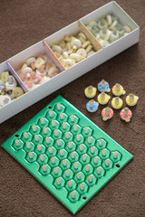 種類別の未使用のお灸の集合