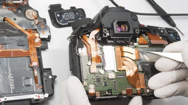 Repairing complex and difficult dslr cameras