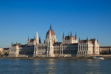 Fototapeta na wymiar Winter view of Parliament building on the banks of the Danube, Budapest, Hungary